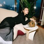 Louise Wong Instagram – Taking a stroll into the Art of Living. 🤍🌿

#LVSavoirRever
#LVHongKong
@louisvuitton