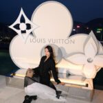 Louise Wong Instagram – Taking a stroll into the Art of Living. 🤍🌿

#LVSavoirRever
#LVHongKong
@louisvuitton