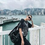 Louise Wong Instagram - Happy lil’ things 🦋🤍 Pic1:在導演會活動中的是枝裕和導演非常配合令到畫面突然變得好可愛xD Pic6-8: Finally meet again after 4.5months . 👦🏻❤️👩🏻 #throwback #April #blessed