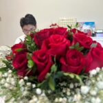 Louise Wong Instagram - Happy lil’ things 🦋🤍 Pic1:在導演會活動中的是枝裕和導演非常配合令到畫面突然變得好可愛xD Pic6-8: Finally meet again after 4.5months . 👦🏻❤️👩🏻 #throwback #April #blessed