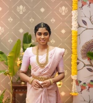 Lovelyn Chandrasekhar Instagram - தமிழ் புத்தாண்டு வாழ்த்துக்கள் 🪔