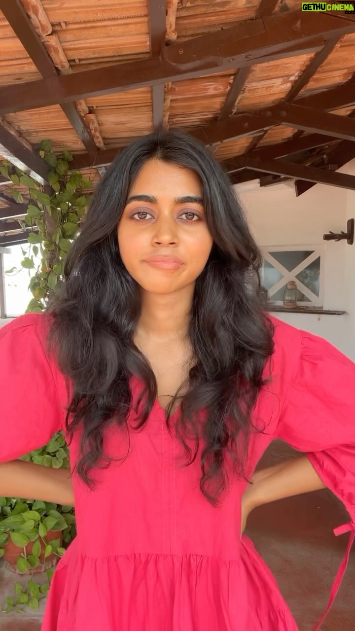 Lovelyn Chandrasekhar - 5.7K Likes - Lost in the daydream 🤍