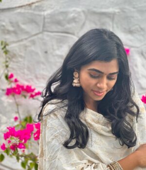 Lovelyn Chandrasekhar Instagram - In bliss with white 🤍