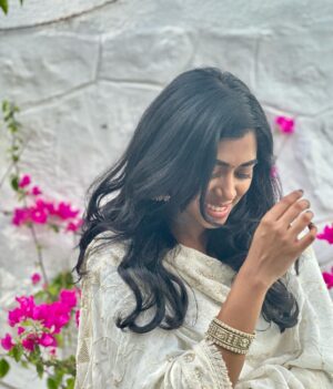 Lovelyn Chandrasekhar Instagram - In bliss with white 🤍