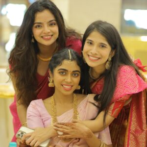 Lovelyn Chandrasekhar Instagram - Sister of the bride ♾️ Heart full of love