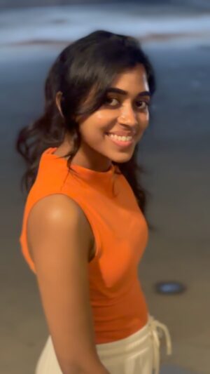 Lovelyn Chandrasekhar Instagram - 🧡 

📸: @namritha.mv 😘