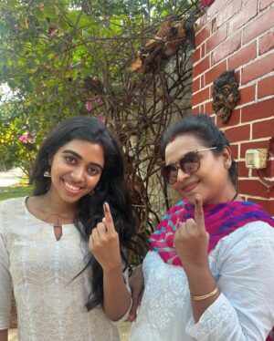 Lovelyn Chandrasekhar Instagram - Casted my first vote ☝🏽