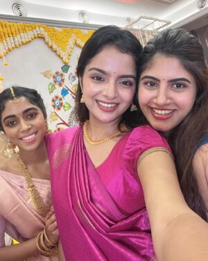 Lovelyn Chandrasekhar Instagram - ♾️