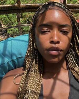 Lovie Simone Instagram - 🤷🏾‍♀️