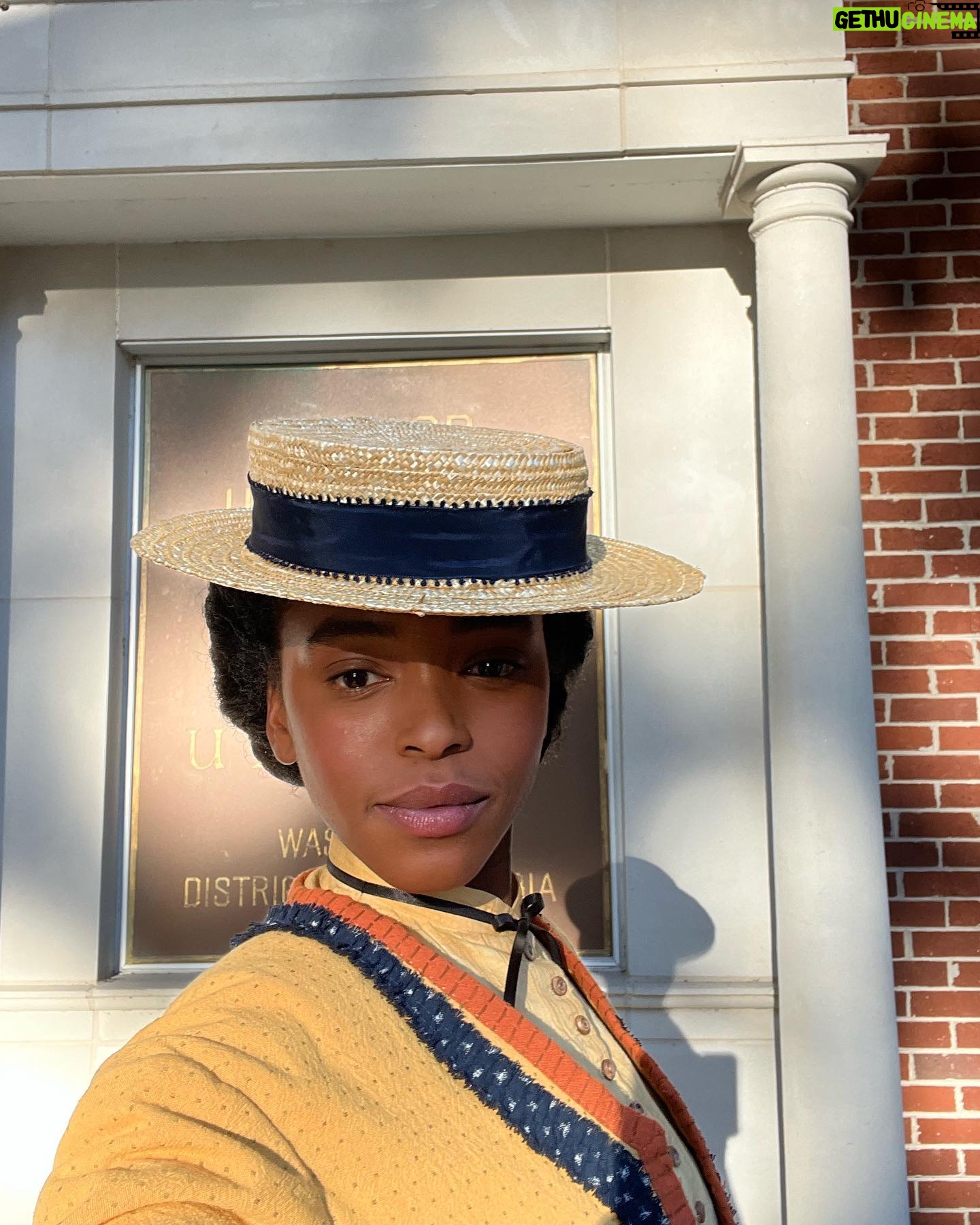 Lovie Simone Instagram - Last episode of manhunt OUT NOW on appletv! It’s been real 🥹 @appletv @monica_beletsky