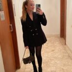 Luísa Gattai Instagram - Hey siri, play hotel California