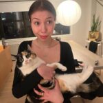 LuLu Lambros Instagram - Not real!