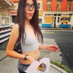 LuLu Lambros Instagram – Bringing back the holisters
