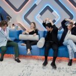 Lucía Gil Instagram - El programa de ayer fue 🤍 @duosincreibles_tve Oficialmente, @carlos_baute somos un dúo increíble y vamos a ponerle todas nuestras ganas y cariño cada Martes para que disfrutéis desde casa. No podía tener un compañero mejor😊 Fue bonito conocer a @flavio.oficial Un artistazo al que admiro mucho. Ojalá en otro momento podamos hacer algo juntos🥹🫶🏼 La magia acaba de empezar! Let’s go!!!!! 🤍⭐️⚡️