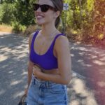 Lucía Gil Instagram - Está siendo un verano precioso aunque lo mejor, como siempre , es lo que no puedo subir 🤐 PD: El vídeo de la fiesta fue grabado en un pub irlandés a las 23:30 , que luego parecerá que siempre estoy de fiesta, sin ser yo nada de eso 👵🏼😂🤍