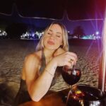 Lucía Gil Instagram - Unos días bien chulos 🍷🍋