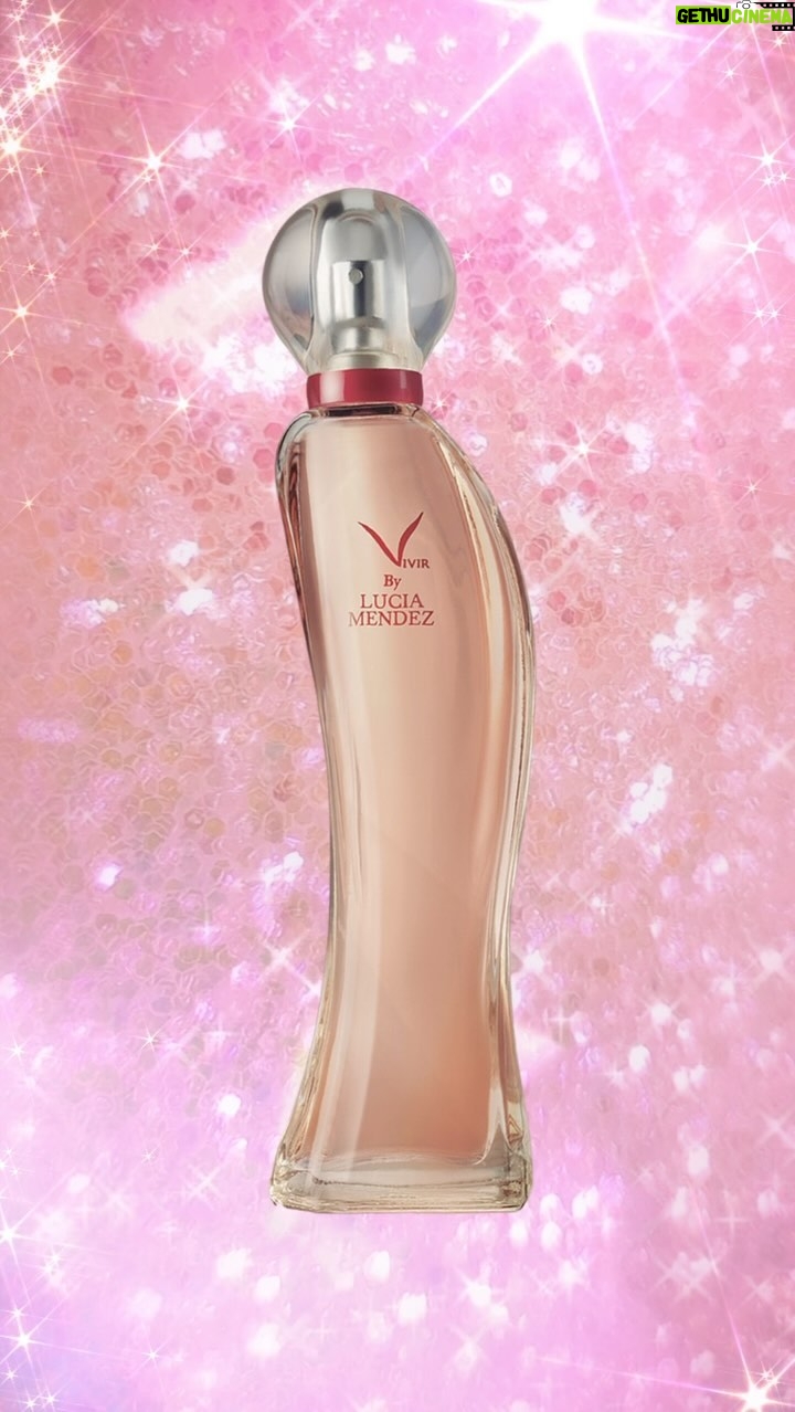 Lucía Méndez Instagram - Vivir by Lucía Méndez es el mejor regalo para resaltar tu brillo con animo destacando tu sensualidad con la presencia del jazmín, maderas preciosas y musk. Aprovecha todas sus bondades aplicándolo después del baño desnuda con el cuerpo mojado para una mayor atracción con sus feromonas la escéncia que enamora. Ingresa a www.fuller.com.mx Llama al: 800 00 393 00 Adquiérelo con tu fulleret de confianza.
