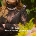 Lucía Méndez Instagram - Siempre Reinas 2da Temporada 19 de marzo solo por #netflix @netflixlat Van a volar pelucas y ni modo. 😱🤭💋 #siemprereinas #luciamendez #netflixseries 😘