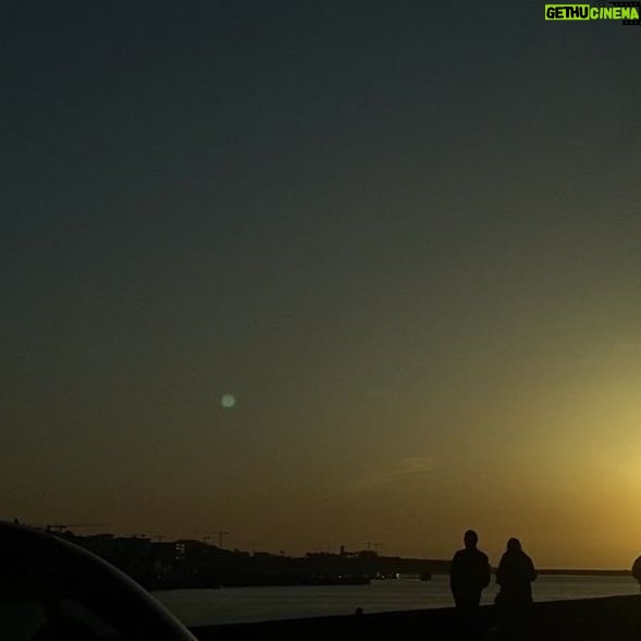 Lúcia Moniz - 642 Likes - #UnmissableSunset #carview #Porto #sixt