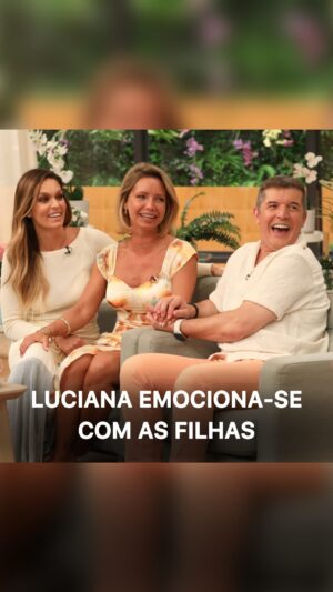 Luciana Abreu Instagram - @lucianaabreuoficial visitou a nossa Casa e a emoção não faltou quando viu a surpresa que as filhas lhe prepararam 🩷

#sic #casafeliz #lucianaabreu