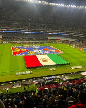 Luciana Sismondi Instagram - @cruzazul vs @clubamerica en la final del fútbol mexicano! 💥💥😮‍💨 

Qué diversión ser parte de este día! Felicidades a los campeones!!