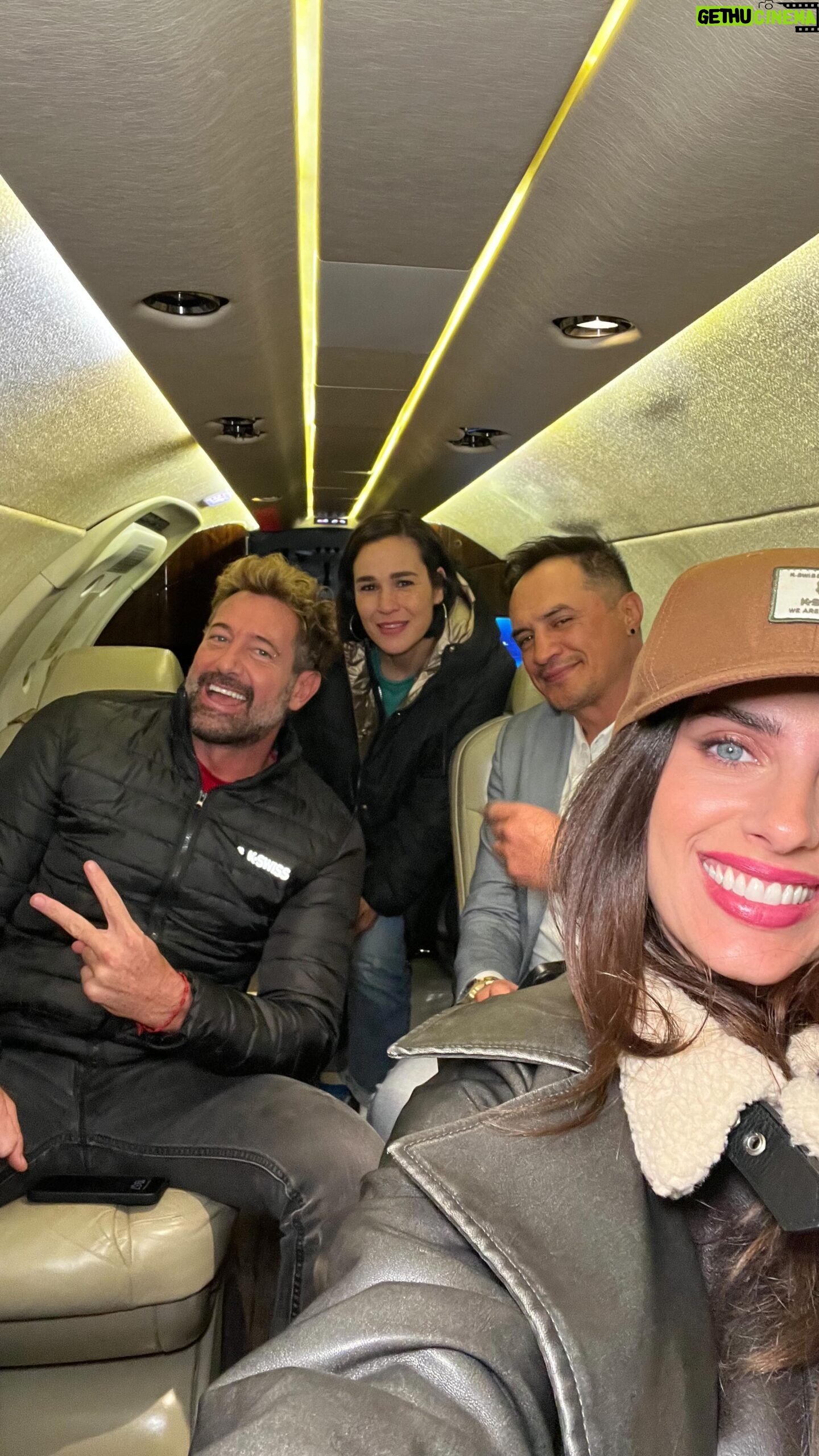 Luciana Sismondi Instagram - 24 horas de conocer gente nueva, de escuchar sus historias y crear nuevas memorias con mi familia @kswissmexico junto a @gabrielsoto. Nada mejor que estar cerca de nuestra gente de Monterrey y Saltillo. Por más días así! 👊🏻💥