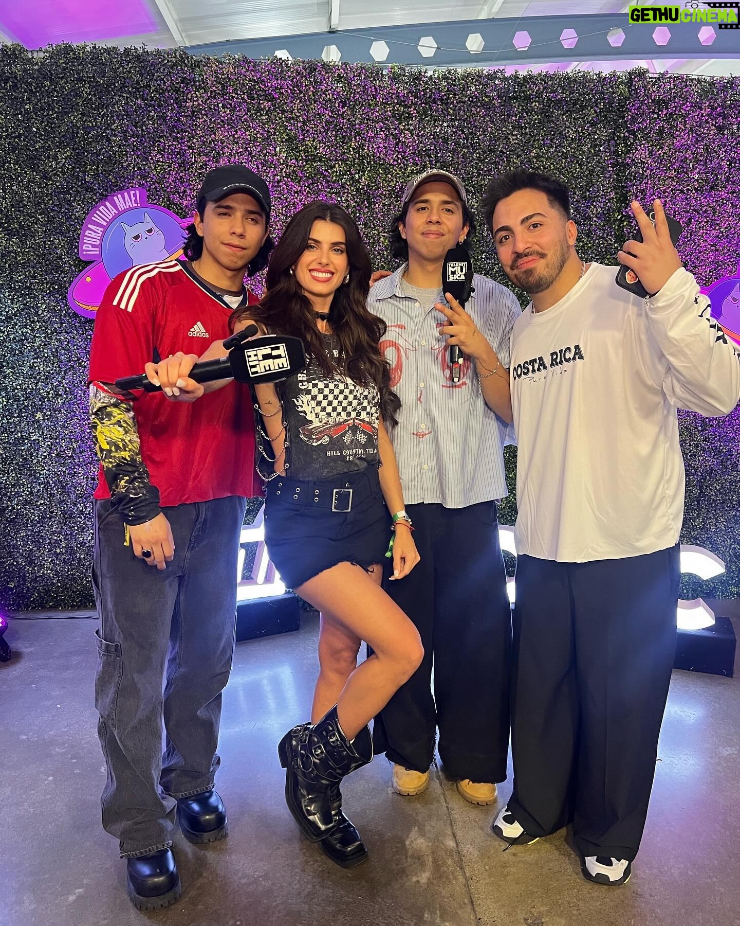 Luciana Sismondi Instagram - Momentos insuperables en Costa Rica durante el @picnicfest con @telehit_musica. Literalmente PURA VIDA 🌴 Amando cada segundo de mi trabajo 👊🏻 🎶