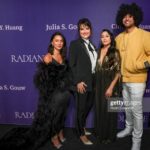 Luciane Buchanan Instagram - Thank you to the @capeusa team for such a wonderful, inspiring evening celebrating API women & non-binary in entertainment, specifically @peakpasifika co-founder/showrunner and all round Samoan badass @dledouxm 👊🏽🌺 Every recipient left us all so moved to keep killing it in our fields, honoring our ancestors and knocking down those zzz doors. I feel so lucky standing with you 🤯 The PI film community here is small (but mighty) and I can’t wait for the following years to have more us repping out hurrr! 🌊 Thank you again to @benjaminholtrop for dressing me in all API drip and bringing the dr~a~ma to these hotel walls 😂🦚✨