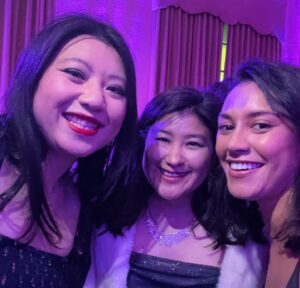 Luciane Buchanan Instagram - Thank you to the @capeusa team for such a wonderful, inspiring evening celebrating API women & non-binary in entertainment, specifically @peakpasifika co-founder/showrunner and all round Samoan badass @dledouxm 👊🏽🌺 Every recipient left us all so moved to keep killing it in our fields, honoring our ancestors and knocking down those zzz doors. I feel so lucky standing with you 🤯 The PI film community here is small (but mighty) and I can’t wait for the following years to have more us repping out hurrr! 🌊

Thank you again to @benjaminholtrop for dressing me in all API drip and bringing the dr~a~ma to these hotel walls 😂🦚✨