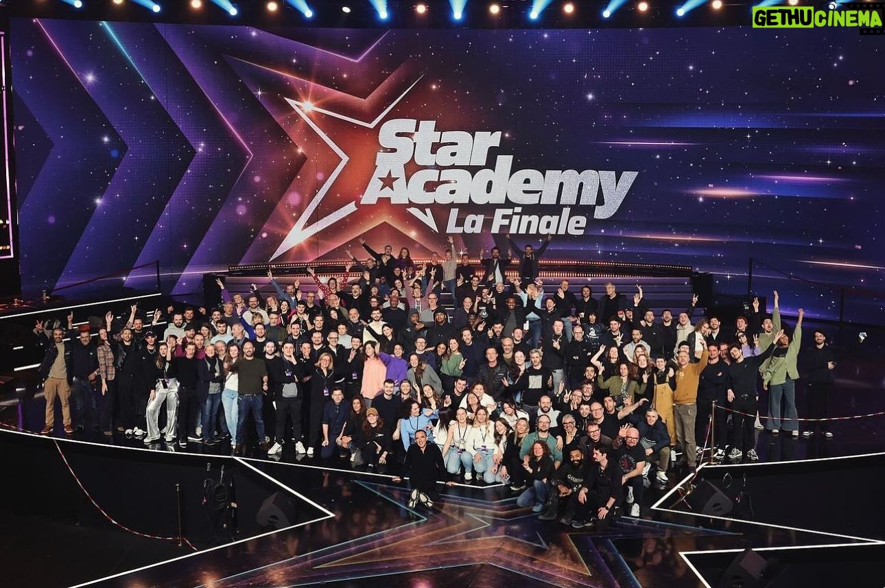 Lucie Bernardoni - 30.4K Likes - ✨ Les équipes de la @staracademytf1 promo 2023/2024
• Pour que @nikosaliagas et @karimacharni soient au mieux, pour que les élèves:
@pierregarniermusique
@julien__lieb @helena_blly @lenie_v13 @lolasolia @axel.marbeuf @victorienbrx @mariemaud.off @louis_mnt2 @margotabate @candiiice.mp3 @djebril.slatni @clara.cck_
et le corps professoral @michael.mmcgold @cecilechaduteau @marleneschaff @adelinetoniutti @pierredebrauer @coachjoe.paris @benjelloun_malika
soient au mieux ainsi que les artistes, les musiciens, les danseurs et toutes les personnes que vous voyez dans la lumière, il y a nos lumières à nous.
🫶 Ils sont des centaines à travailler jour et nuit, sur le plateau du 217 comme au château.
Des femmes et hommes de ménages aux accessoiristes, artisans, journalistes, réalisateurs, techniciens lumière, au son, les stylistes, habilleuses, habilleurs, coiffeurs, maquilleuses, menuisiers, artificiers, régie, assistants réalisateurs, caméramans, les équipes du digital, agents de sécurités, médecin, psychologue, chauffeurs, assistants, coordinatrices, comptables, photographes, coordinateurs, électriciens, stagiaires, producteurs…tant de gens au service d’une émission définitivement pas comme les autres.
✨ Bravo aux équipes de @dmls_tv
de @endemolfr et de @tf1
À @mathieuvergne quelle histoire 20 ans plus tard. ❤️😘
À Olivia Brender ❤️
@anthonycotta_ sans toi, impossible, @mariiiecl @margotostivint cœur sur vous ❤️
@jeanlouistv pour sa confiance ✨
@solegoff @rmfaur @aprikian_ara ✨
@clothildeerreip @valerie_knokke @azureminierdebrach @franckbroqua @le_petit_poisson_rose @marikaprochet ❤️❤️❤️❤️❤️❤️❤️❤️❤️❤️❤️❤️❤️❤️❤️❤️❤️❤️@lauralliche @mymy_assor @jeannecollin @mariontalab
Guillaume, Florian, Constance, Valerie, Clarisse, Evora, Adeline, et tant de petites fées. 🧚♀️🧚♀️
@stephanejarny 🫶
@angelorecchia et tous les danseurs que l’on aime ! @soukeyna.br @scarlett.avedikian et tous ❤️💕
@davidberlandparis et tous les musiciens @jp.motte @brossard_olivier @edouard_algayon @michelamsellem
Tant de gens que je vais rajouter ici au fur et à mesure le temps de retrouver les @ sur insta 😅.
Quelle aventure. 💕
Photo: JP Parienté. @sipa.press