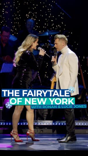 Lucie Jones Instagram - What a way to kick off Christmas!🤩 The amazing @luciejones1 and @rokeating singing Fairytale of New York!🎄 

#magicloveschristmas #fairytaleofnewyork
@holidayinnexpress