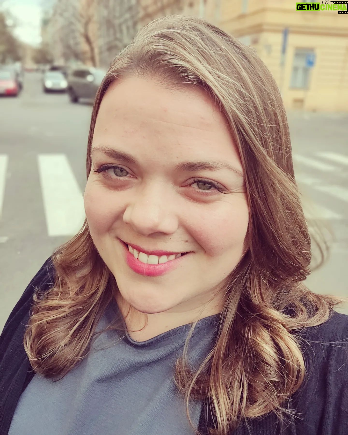 Lucie Polišenská - 6.9K Likes - @hairstudiohonzakorinek huraaaa konečně jsem se mohla ostříhat. Děkuju ,že už mám vlasy zase jako člověk😘😘😘😘