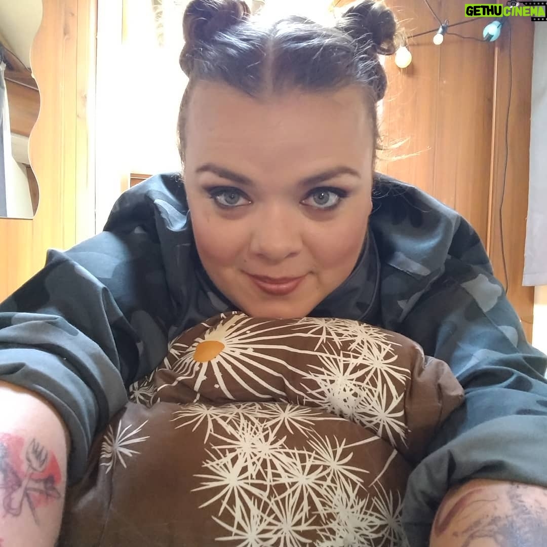 Lucie Polišenská - 8.5K Likes - Mám kukadla jak zrcadla 😀😀😁