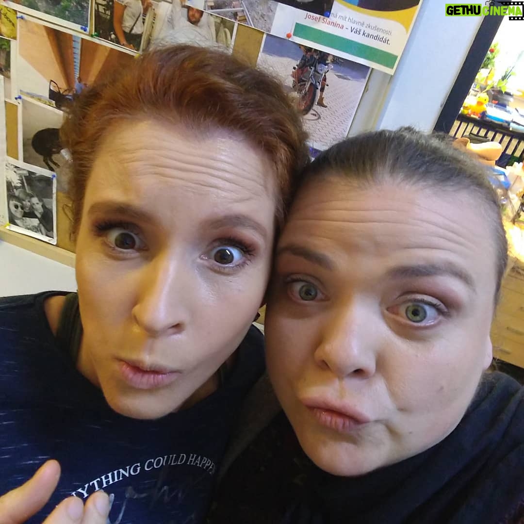 Lucie Polišenská - 10.7K Likes - @denisanesvacilova klasickej pátek ! Paní Nesvačilová říkala ,že bychom měly jít na botox 😂