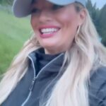 Lucie Borhyová Instagram – No stress…do přírody! #😊 #🦊🪵🌲 #nostress #weekend #nature