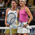 Lucie Šafářová Instagram - První vítězství v legendách.😅 Zahrát si v krásné hale se super atmosférou bylo potěšení! Dnes proti @anett_kontaveit! #legendy #zpetnakurtu Fun to be back on court im front of nice crowd at lovely @luxladiestennismasters! Today against @anett_kontaveit. 🙂 #legends #backoncourt