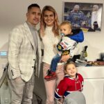 Lucie Šafářová Instagram - @tomasplekanec #rozlucka @rytirikladno #newchapter 🤩🤩🥳🥰🏒🥅 Foto: @roman_mares_