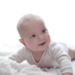 Lucie Šafářová Instagram - Největší pohodář a smíšek! Nechápu, že už je to rok, co jsi k nám do rodiny přišel. Děkuji za každý den s tebou! ❤️🥳🎂#1 #birthday #olik @tomasplekanec