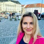 Lucie Šafářová Instagram - Na skok v rodném městě! #brno 💚 For a little bit in my home town! @brnomycity