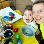 Lucie Šafářová Instagram - Veselé Velikonoce! 🐣🐰 @tomasplekanec nás moc nezmrskal, takze dobrý! 😜 Co u vás? Happy Easter! Czech tradition is a bit harsh on women but the coloring eggs part is fun! 😊