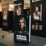 Lucie Šafářová Instagram - Je pokřtěná. 🤩 doufám, že se vám bude číst tak pěkně, jak se mě dávala dohromady s celý týmem @bezfrazi ! #6 #křest #kniha #plna #pribehu #dekuji #booklaunch #party @tomasplekanec