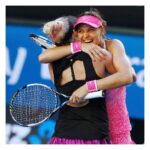 Lucie Šafářová Instagram - 👑 11 společných WTA titulů z toho 5 na grandslamech. 👀 Připomeňte si největší úspěchy @lucie.safarova s @matteksands. 🎾👇 🏆 Australian Open 2015 🏆 Roland Garros 2015 🏆 US Open 2016 🥈 Finále turnaje mistryň 2016 🏆 Australian Open 2017 🏆 Roland Garros 2017 Které vítězství #TeamBucie vám utkvělo v paměti nejvíc? 💌 #livesportpragueopen #wta #prague #tennis