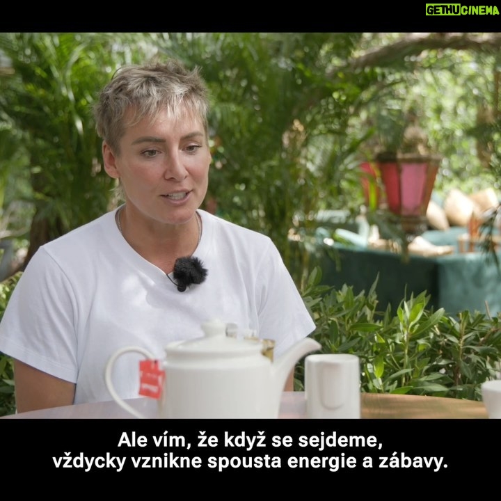 Lucie Šafářová Instagram - „Chci, aby se Team Bucie vrátil na scénu!”🤩 Lucie Šafářová si znovu zahraje na okruhu WTA. Pětinásobná grandslamová šampionka novinu prozradila v unikátním rozhovoru s kamarádkou Bethanií Mattek-Sands pro CANAL Sport. V létě spolu nastoupí na Livesport Prague Open a na několika dalších turnajích v deblu.🏆🎾