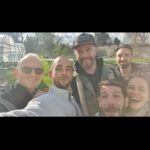 Lucie Lucas Instagram - Il y a quelques jours nous avons eu l'immense l’honneur et le plaisir gigantesque d’accueillir @jeanmartinfortier chez nous, à la @fermedelavillelambert . Il est venu découvrir notre projet et nous apporter son expertise inégalable 😊 Merci à lui pour ses conseils si précieux, ses encouragements si énergisants et sa bienveillance si généreuse 🙏 Il nous a conforté dans l’idée que même si le chemin est long, nous sommes sur la bonne voie et notre vision est juste. Merci pour tout le courage que tu as regonflé en nous Jean-Martin ! Et pour la fierté qui fleurie dans un coin de nos coeurs depuis ton passage et qui nous réchauffe après tous les sacrifices et toutes les difficultés qu'il a fallu affronter pour en arriver là. Merci aussi et encore à Jean-Martin et ses équipes de m’avoir invitée à prendre part à sa conférence sur les microfermes à l’ @academieduclimat à l'occasion de la sortie de son nouveau livre Microfermes 🙏 un débat vraiment passionnant sur les perspectives vertueuses d’une agriculture sur petite surface et sur l’importance d’une rénovation profonde de notre politique agricole ! Je vous mettrai plus de détails bientôt en story 😉 Des bisous à tous et bon week-end ! ❤️ #jeanmartinfortier #permaculture #microferme #biointensive