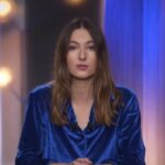 Lucie Lucas Instagram - Ça fait longtemps que je t’appelle présidente ma @camilleetienne_ chérie... Je suis heureuse de voir que @mediapart aime bien l’idée aussi 😉 Tes mots sont magnifiques et si justes... Avec mon amoureux adoré, on a versé des larmes devant cette vidéo... Nous croyons en toi si fort ! Merci d’être 🙏✨️ Nous, les francais et toute la Terre avons bien de la chance de t’avoir 🙏💚❤️‍🔥 Belle année à tous... ✨️