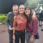 Lucie Lucas Instagram - Les copeines, On vous donne rendez-vous ce soir à 21h10 sur @tf1 pour 3 épisodes de Cannes Police Criminelle ☀️ et petit plus : vous pourrez regarder la série en anglais ou en français 🇬🇧🇫🇷 En effet le choix a été fait de tourner en anglais, mais nous nous sommes prêté au jeu difficile du doublage en français pour que chaque spectateur ait le choix de regarder dans la version qui lui convient mieux 😊 j’en profite d’ailleurs pour remercier @christel_salgues_pro et @donniomarie qui nous ont accompagné dans ce nouvel exercice🙏 Dans les deux cas (version anglaise ou française), ce sont nos voix et nos interprétations 😉 Enjoy les copeines !! On espère que ça vous plaira 🫶 Des bisous 😘