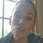 Lucie Lucas Instagram - Face au mépris, aux injustices et à l’urgence, nous lutterons. Nous serons réunis demain massivement pour une autre démocratie. La foule est légitime quand les élus s’obstinent à ne pas respecter la voix de leur peuple.