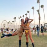 Lucie Rhéaume Instagram - Coachella through the years.🎡🌈💖 Je laisse une p’tite partie de mon coeur à Palm Springs cette année en ne prenant pas part aux festivités pour l’instant (à moins d’un revirement de situation dernière minute… on ne sait jamais avec moi🤠). Je compense en écoutant on repeat en travaillant le beat que j’écouterais si j’étais entrain de viber sous la tente hahaha. Disons que je crave un peu de nouveauté donc up next sur la bucket list (et j’en rêve depuis des ANNÉES): BURNING MAN. S’il y en a ici qui sont déjà allés / prévoient y aller cette année, hit me up.⛺️ Quelle année de looks a été ta pref toi? 1- 2019 sparkly alien👽 2- 2019 neon green girly💚 3- 2022 sparkly desert queen✨ 4- 2022 colorful boho🧡 5- 2022 glittery cowboy🤠 6- 2023 bohème🌾 7- 2023 metallic warrior🪩 8- 2023 jeans on jeans👖