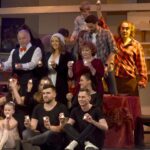Lucie Vondráčková Instagram – A tento týden už Vánoční zázrak 🎼❤️ @roobert.urban bert.urban @peterpecha @jakubkohak10 @aleshama73 @borekslezacek @rosakjan @divadlo_broadway
