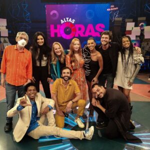 Lucinha Lins Instagram - Este sábado estarei no programa Altas Horas! Foi uma delícia participar. Nao perca 😉